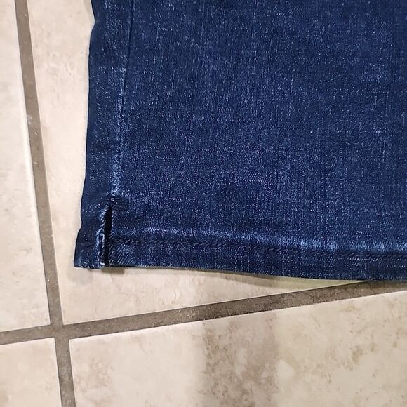 NYDJ Ella 14P Women's Denim Shorts With Lift X Tuck Technology - Picture 12 of 12